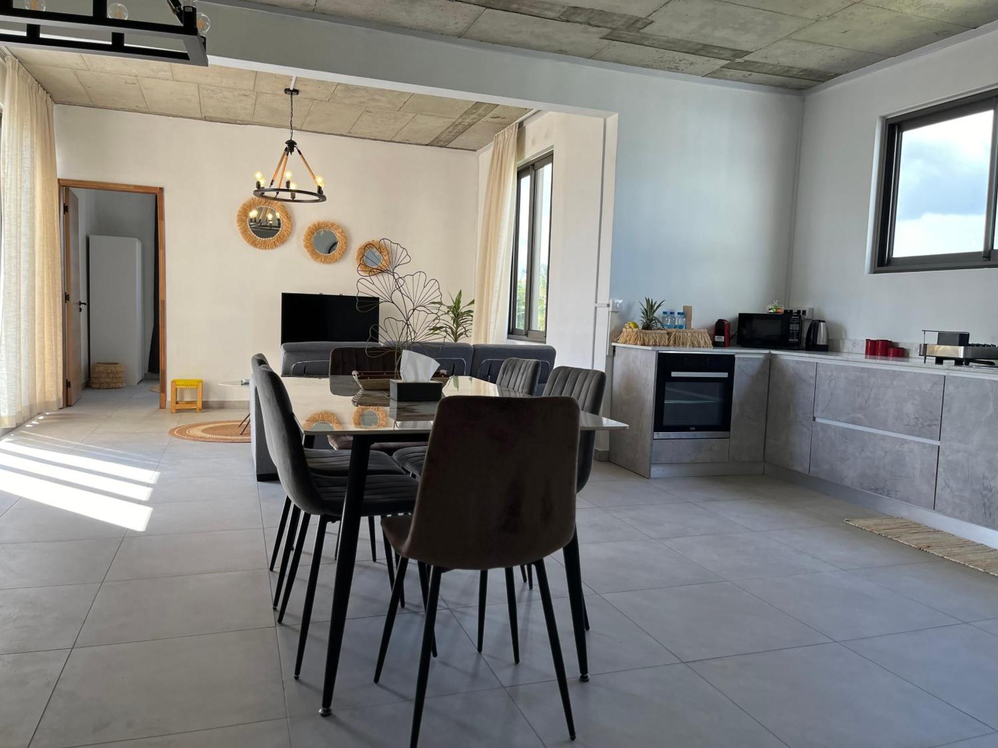 Cosy 2 Bedrooms Apts In Pereybere -Seasons Break Apartment Pereybere Beach Exterior foto